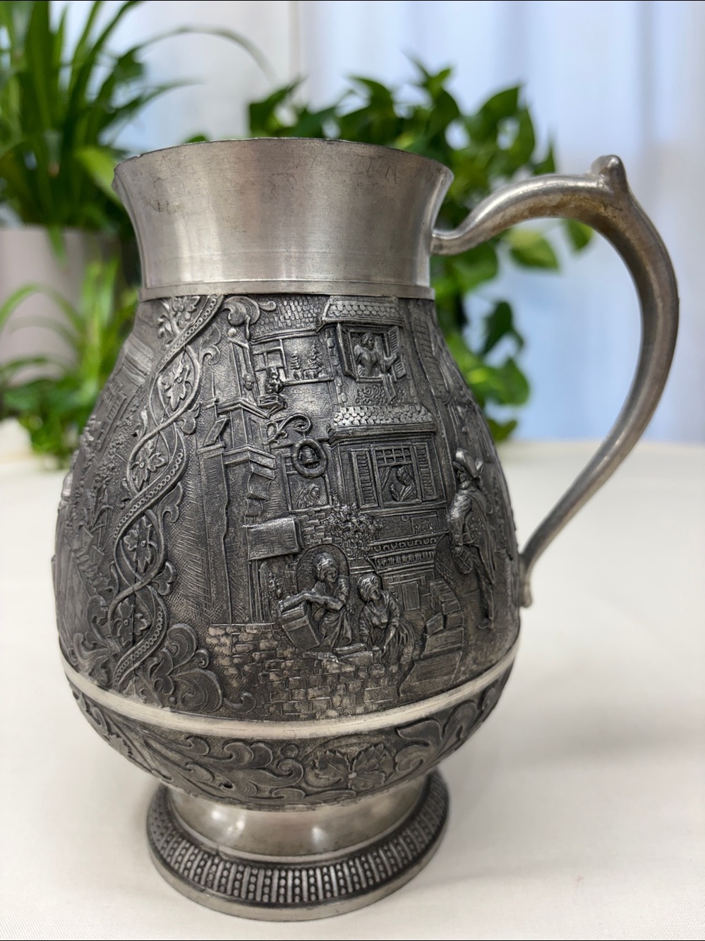 VTG Zinn-Becker Stuttgart German Pewter Pitcher 95% Relief Art